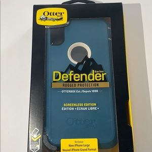 Dark blue otter box phone case